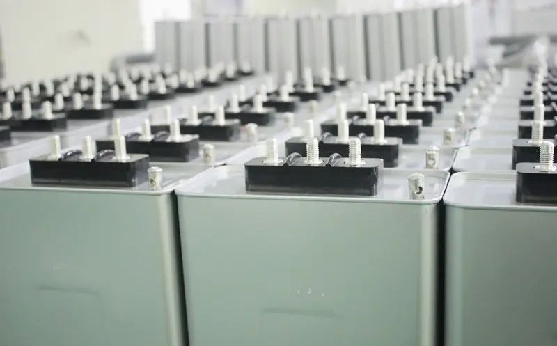 低壓電力電容器的智能化特點(diǎn)有哪些？