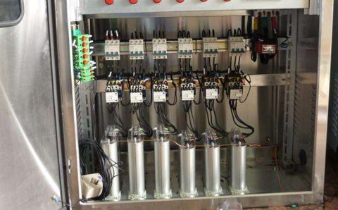 無功補(bǔ)償柜電力電容器出現(xiàn)哪些現(xiàn)象應(yīng)及時(shí)退出運(yùn)行？